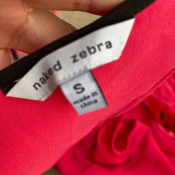 Woman’s blouse  - Picture 3 of 3